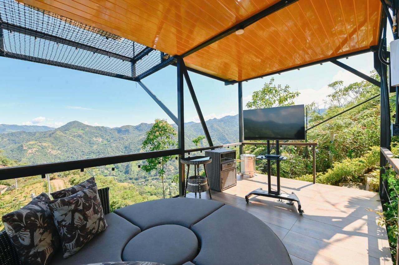La Colina Glamping